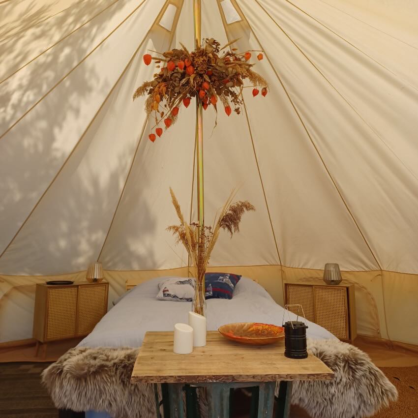 Glamping med lækker brunch hos Bakkegaarden