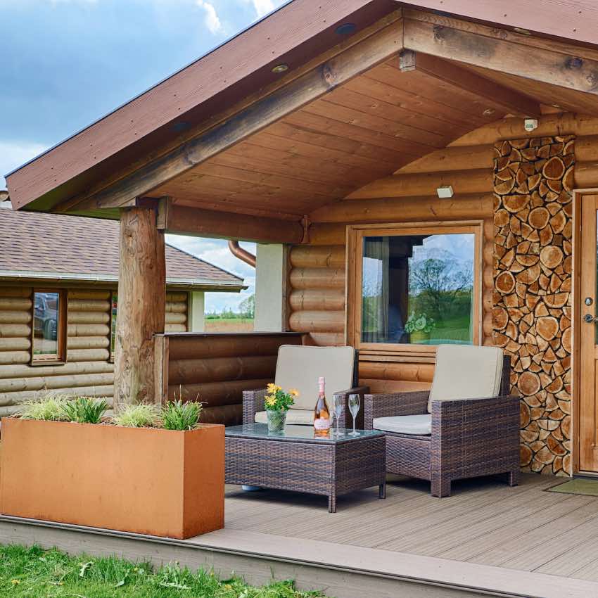 Ophold i Bjælkeværelse hos Ribehøj Ophold i Bjælkeværelse hos Ribehøj