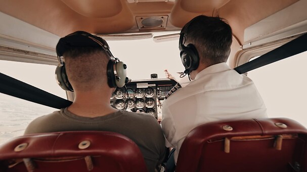 Go Dream PILOT FOR ÉN DAG HOS DANSK PILOT UDDANNELSE- Oplevelsesgaver ADVENTURE