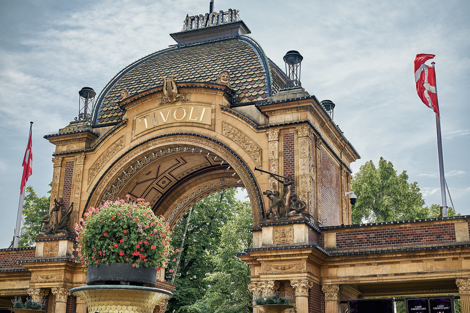 Go Dream TIVOLI ENTRÉ & TURPAS - BARN- Oplevelsesgaver ENTERTAINMENT