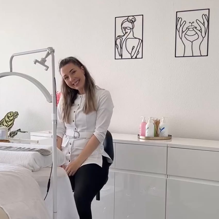 Ryg- & nakkemassage hos Aistea Beauty